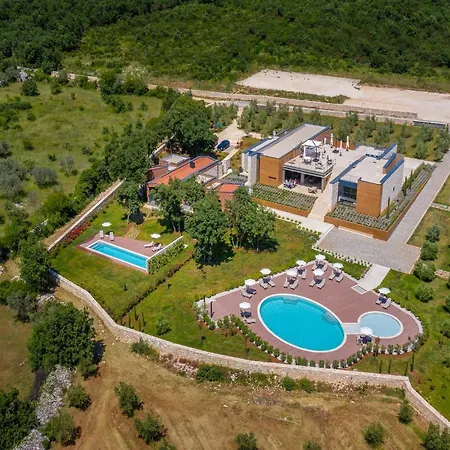 Voliera Casa de Férias